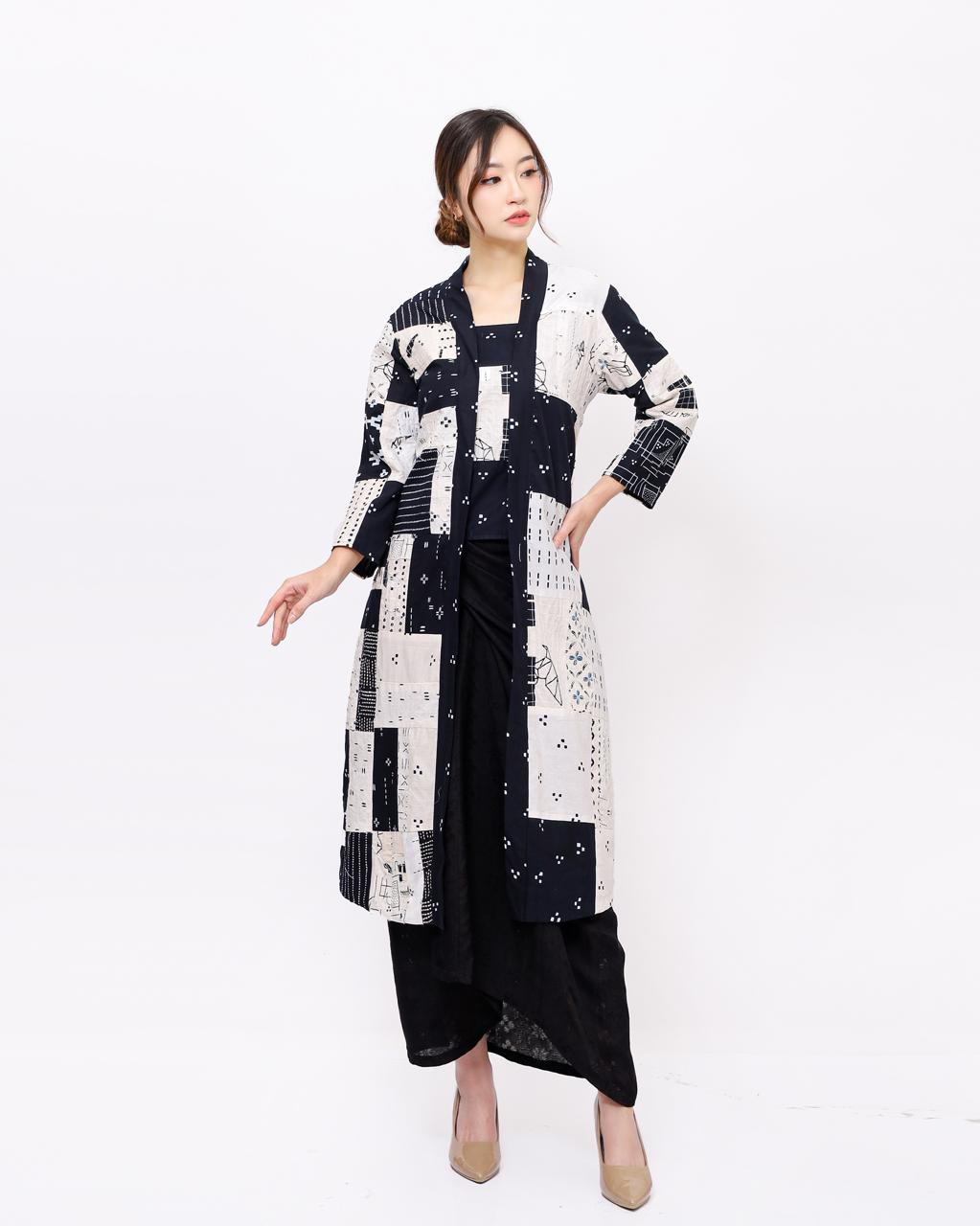 Long Kebaya